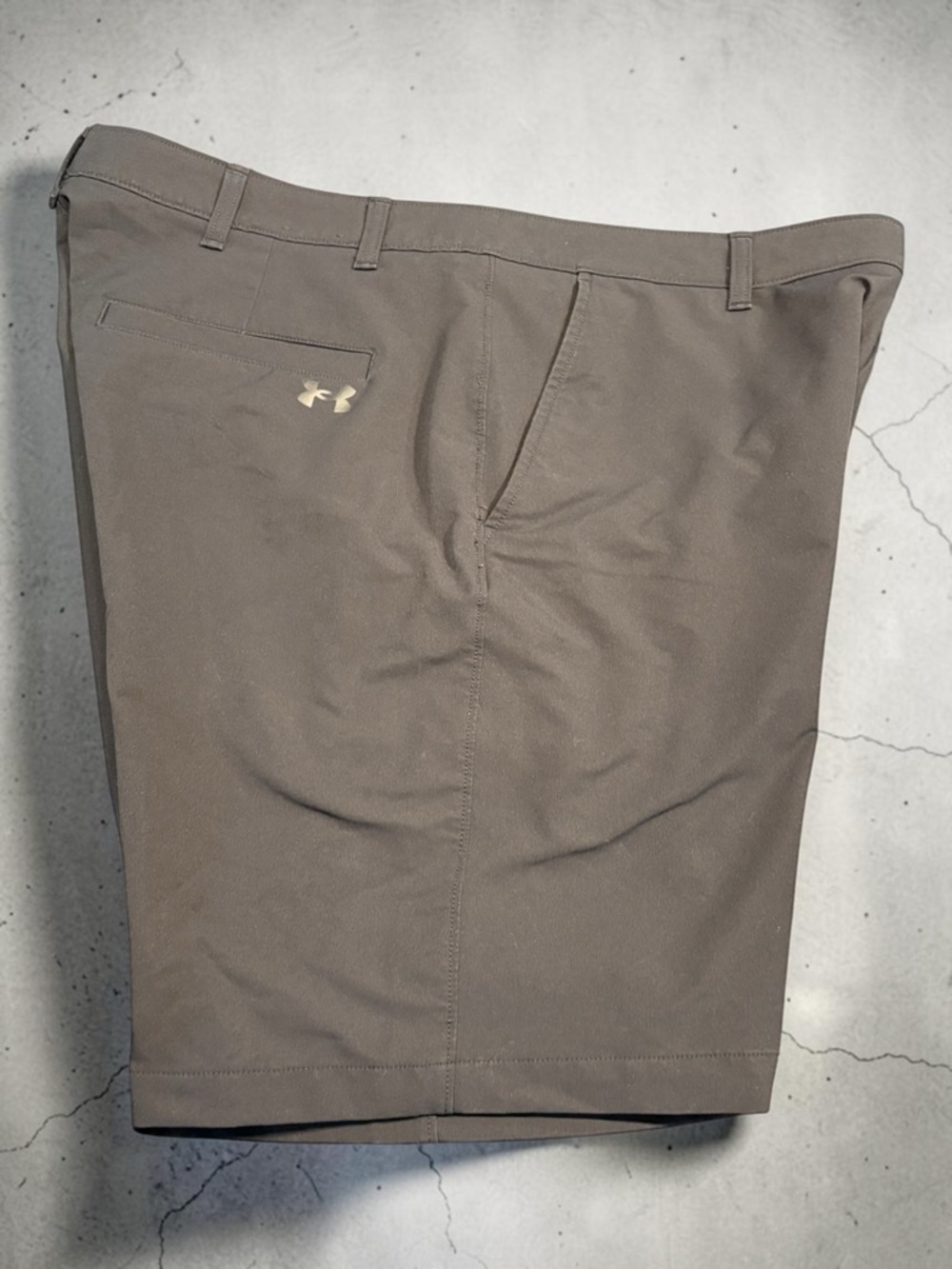 Under Armour Men's Tech Golf Shorts Black Size 40 Inseam 10 Moisture Wicking EUC - Picture 13 of 15